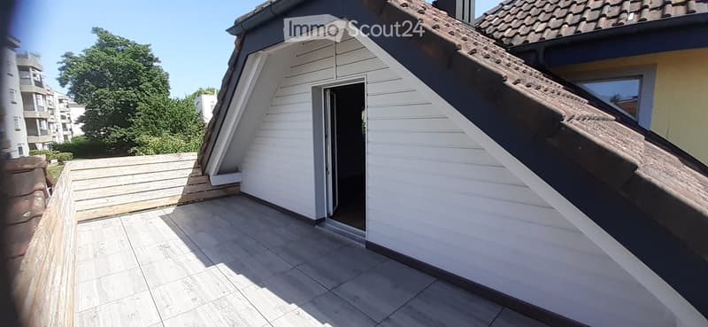 1.5 Z.-Dachwohnung mit Galerie (als Schlafbereich) und grosse Terrasse (16m2) (31)