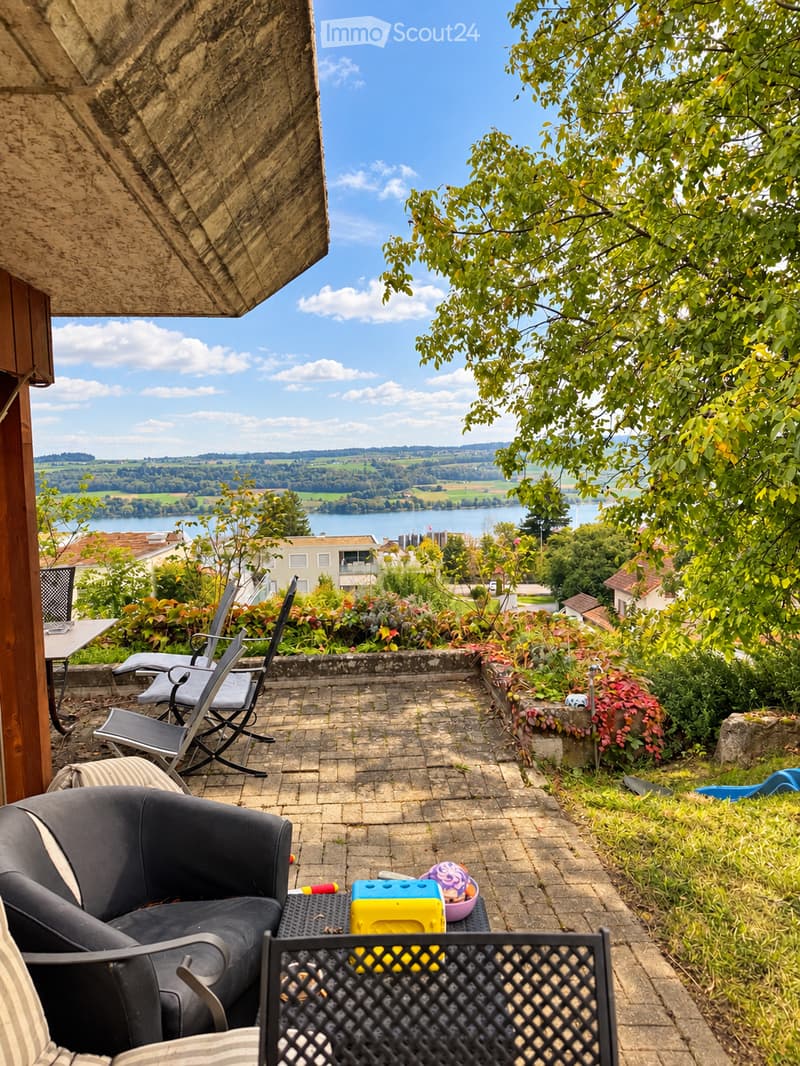 Einfamilienhaus mit See- und Bergsicht in Beinwil am See (4)