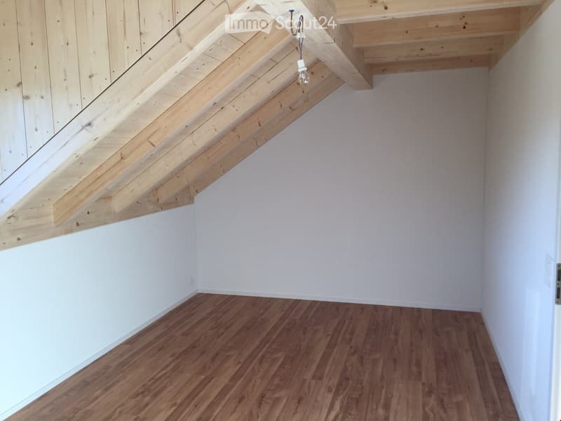 empty room, wooden ceiling, wooden floor, white walls