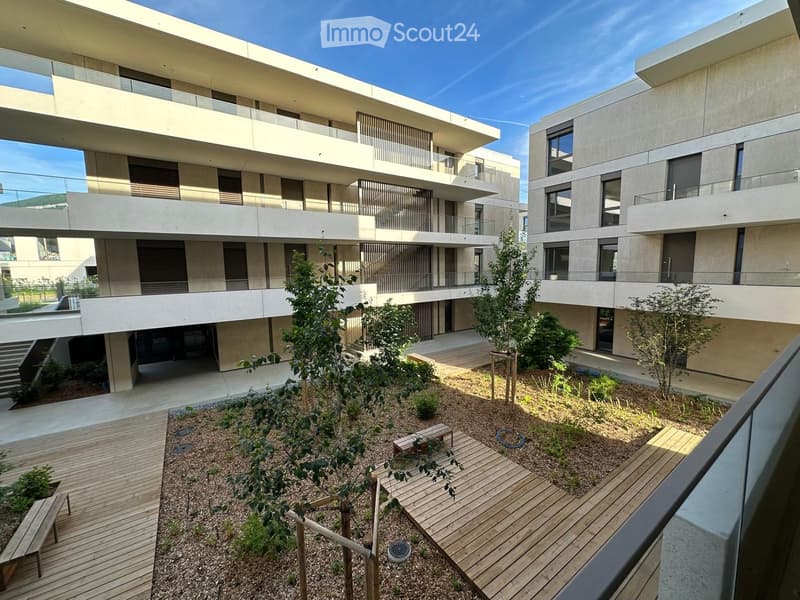 Attique lumineux et calme 3 pièces avec terrasse à Troinex - location courte durée jusqu'à juin 2027 (12)