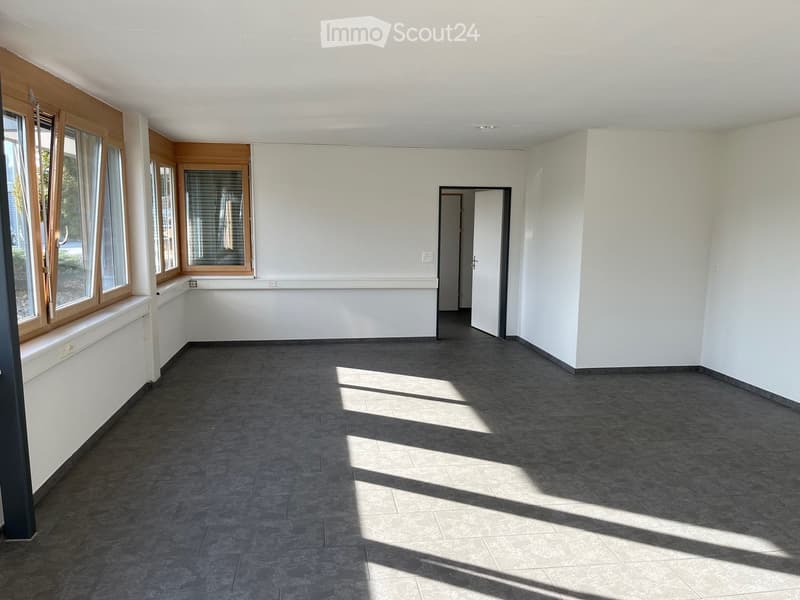 Räumlichkeiten in Huttwil: Ideal für Ihr Business! (4)