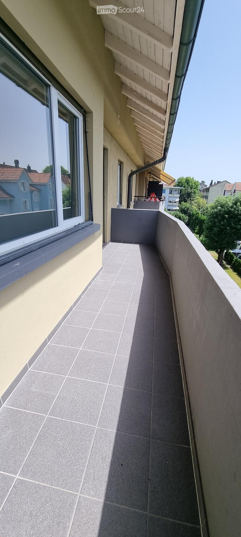 Neue, total sanierte  ( 4 Zimmer- Wohnung) mit Balkon (6)