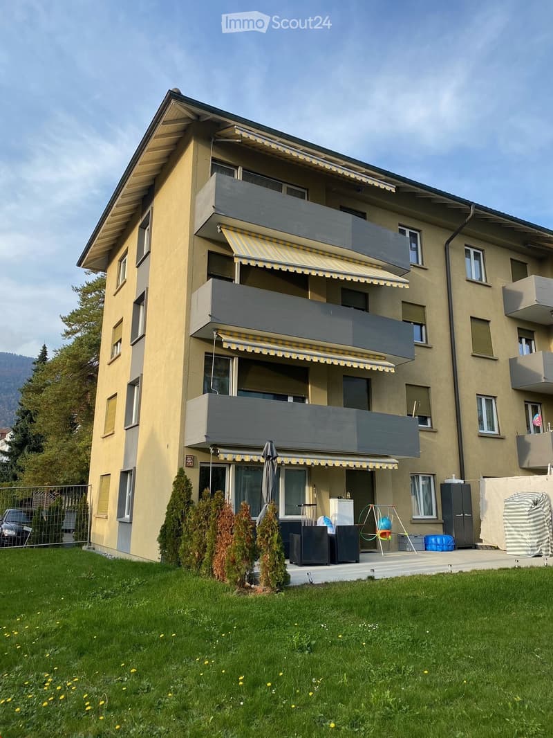 Neue, total sanierte  ( 4 Zimmer- Wohnung) mit Balkon (4)