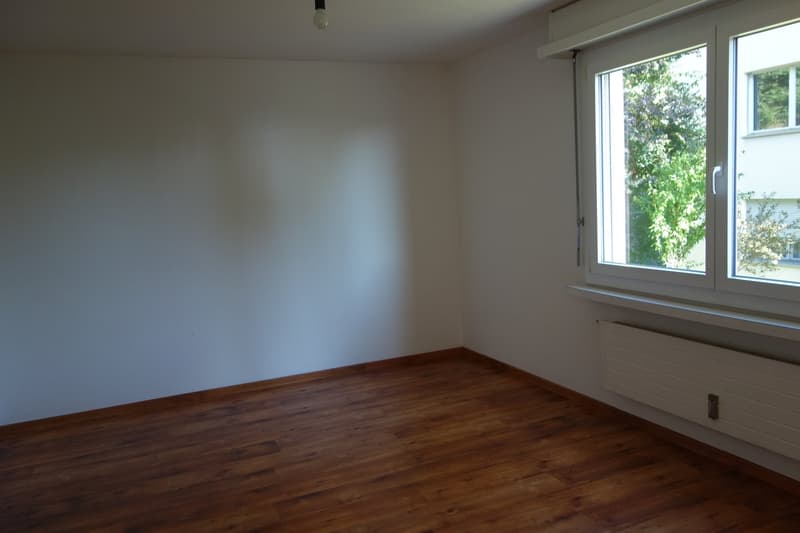 Appartement de 3.5 pièces avec balcon et vue verdoyante à Evilard (10)