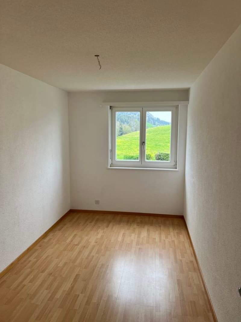 Appartement de 4,5 pièces magnifique avec 88m² au 1er étage (5)