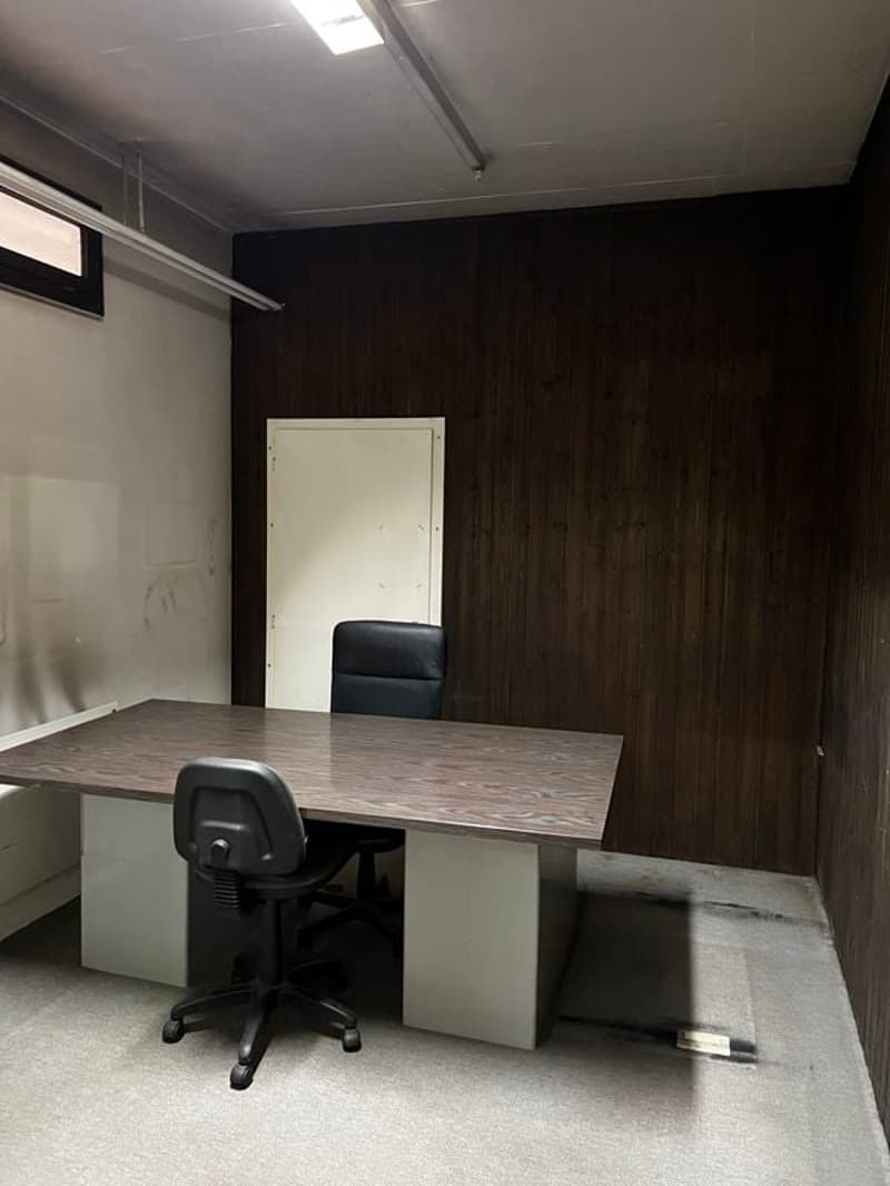 Lokal mit großem Lager und Büro (5)