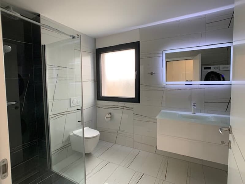 Grosszügige 2.5-Zi-Wohnung (60 m2) im 1. OG, mit Balkon (4)