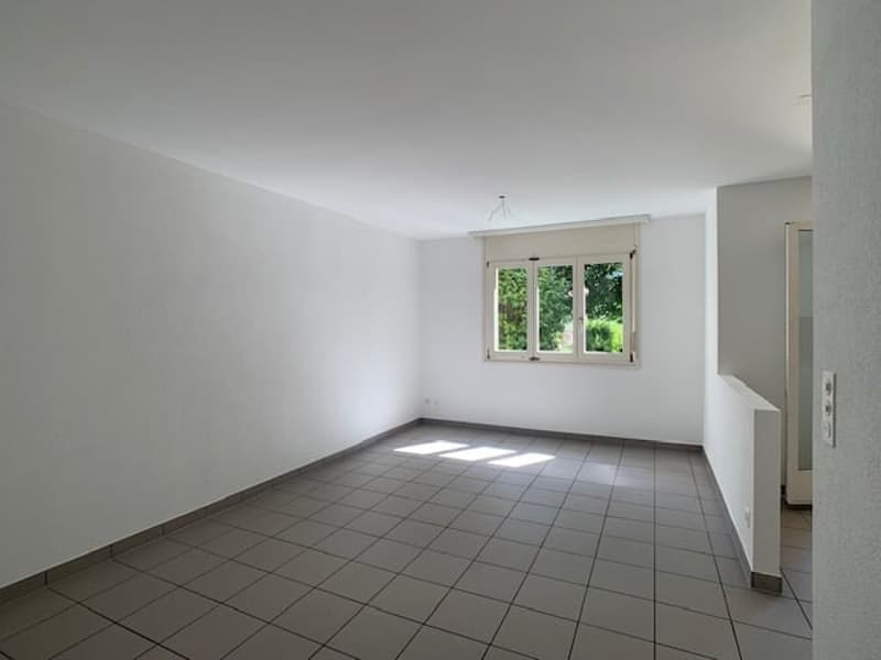 Joli appartement 2,5 pièces 53 m2 au rez-de-chaussée (2)