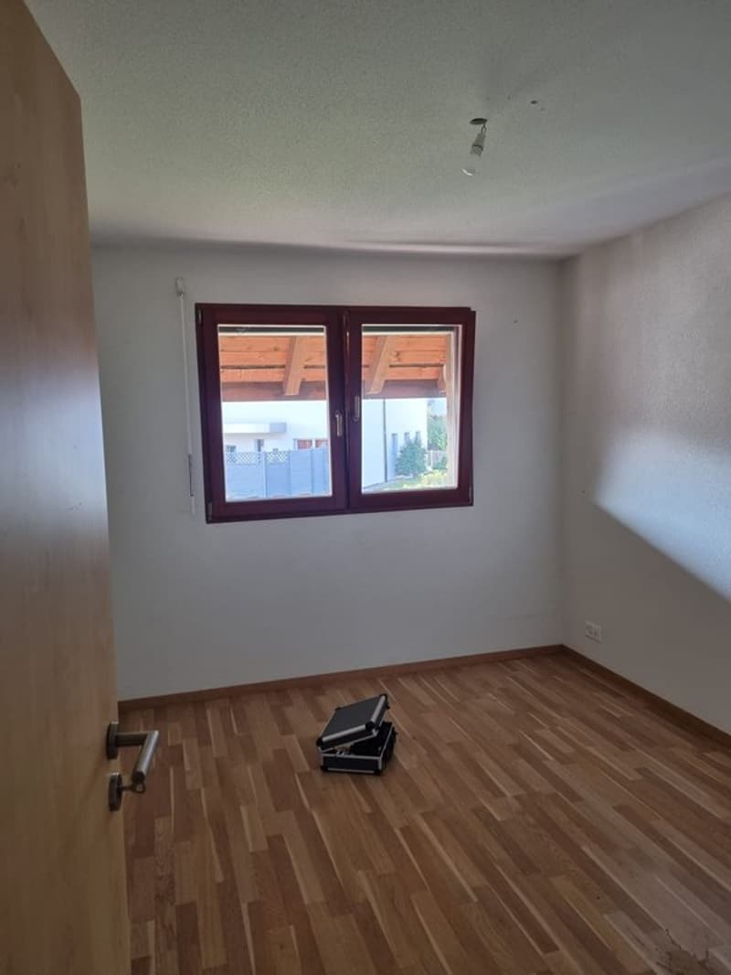 Joli appartement 3,5 pièces de 80 m2, au 2ème étage combles (3)