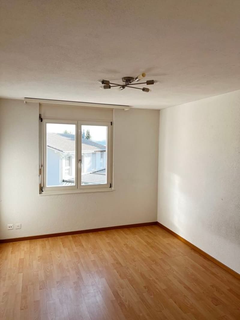 Appartement 3,5 pièces au 1er étage, avec balcon (4)