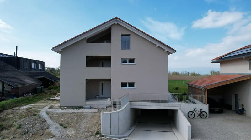 In a quiet village location - Modern 3.5 and 4.5-room apartment (3)