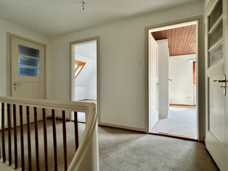 6.5-Zimmer-EFH in der Nähe Haltestelle Burgstrasse in Riehen (16)
