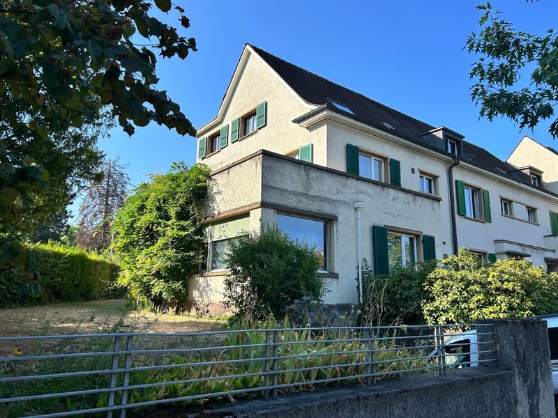 6.5-Zimmer-EFH in der Nähe Haltestelle Burgstrasse in Riehen (2)