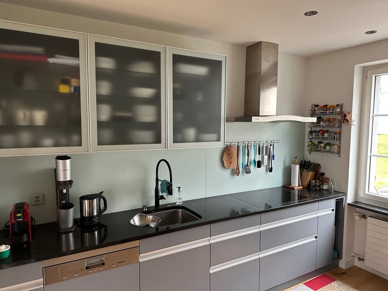 Grosszügige 4.5-Zimmer-Wohnung mit Balkon und Loggia in Schwyz (10)