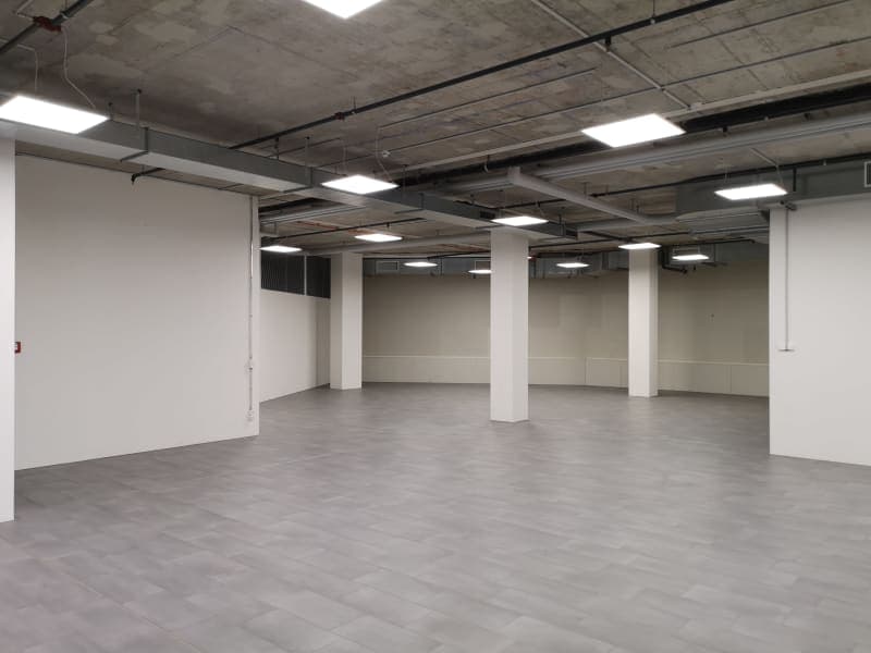 Attraktive Verkaufsflächen im Waldegg-Center Horgen (6)