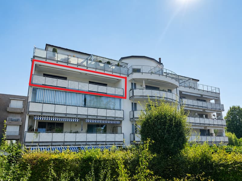 Familienfreundliche 4.5-Zimmer-Wohnung mit grossem Balkon - Einziehen und wohlfühlen (1)