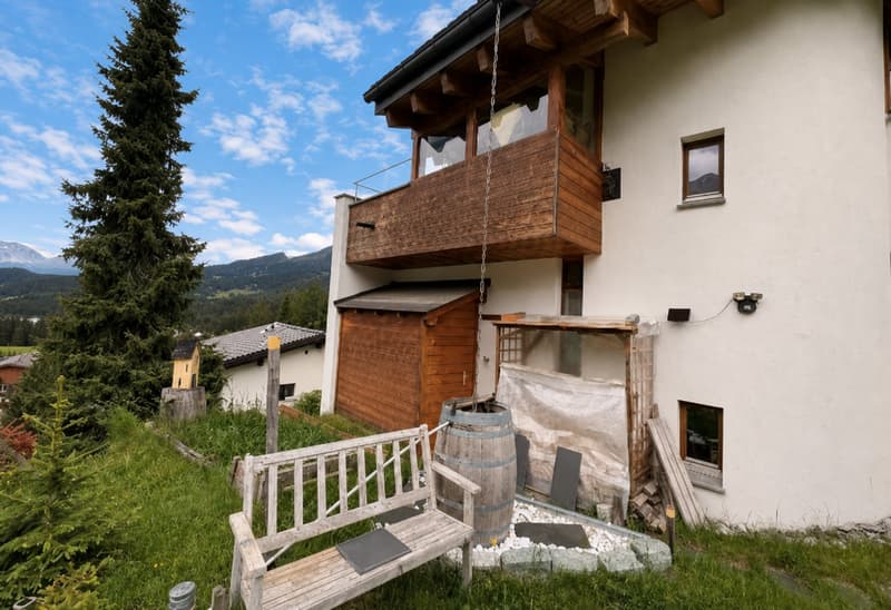 Attraktiver 4,5-Zimmer-Hausteil mit Galerie und traumhafter Aussicht in Valbella (6)