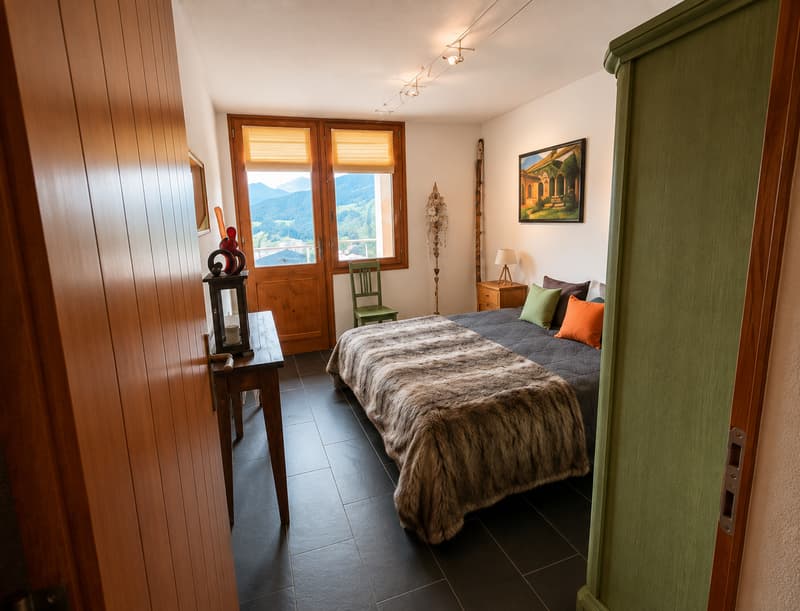 Attraktiver 4,5-Zimmer-Hausteil mit Galerie und traumhafter Aussicht in Valbella (12)