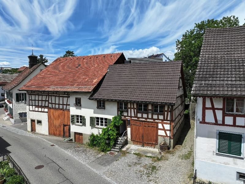 Buchberg SH: Ferme avec réserve de terrain constructible attractive (2)