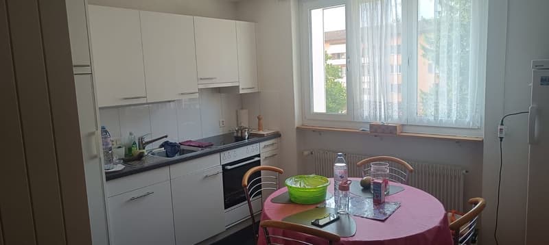 schöne 4.5 Zimmer-Wohnung mit wunderschöner Aussicht (2)