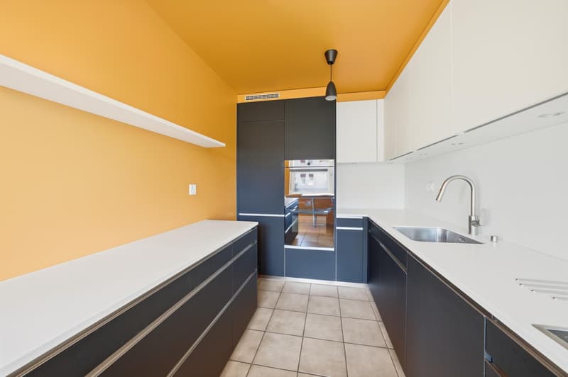 Charmanter Apartment mit 5,5 Zimmern und Kamin im 1. Stock eines kleinen Gebäudes (4)
