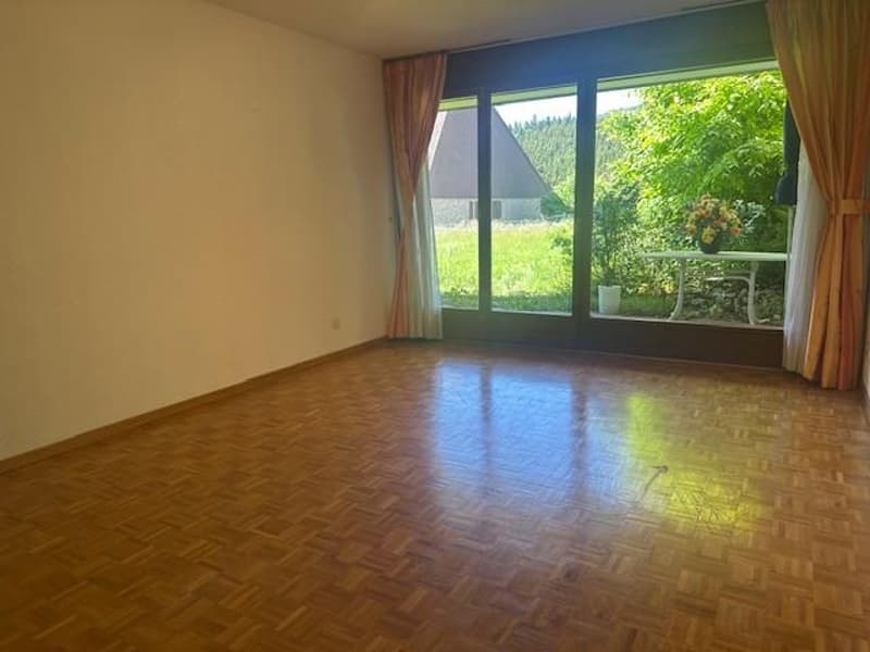 Zweieinhalb-Zimmer-Wohnung mit Terrasse in St-Cergue (3)