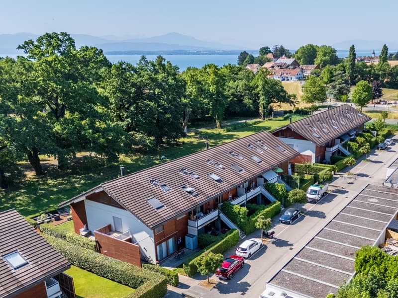 Beau duplex en attique de 5,5 pièces à Bursinel (6)