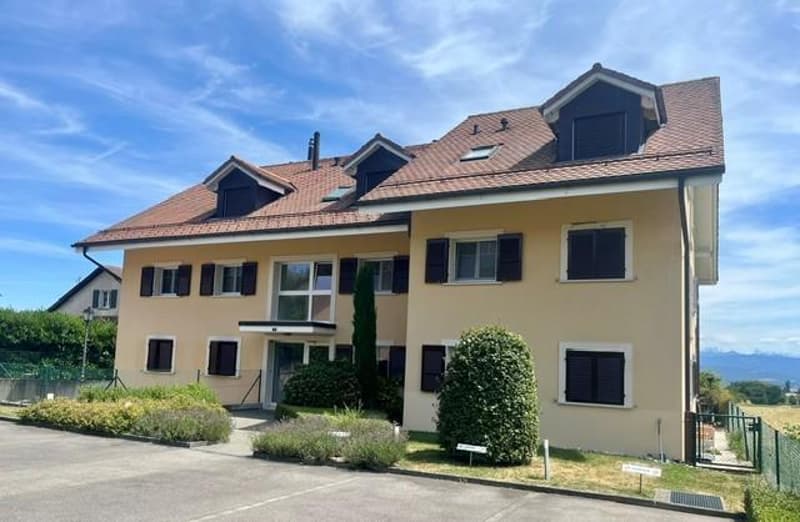 Bel appartement de 3.5 pièces au rez avec jardin à Gingins (8)