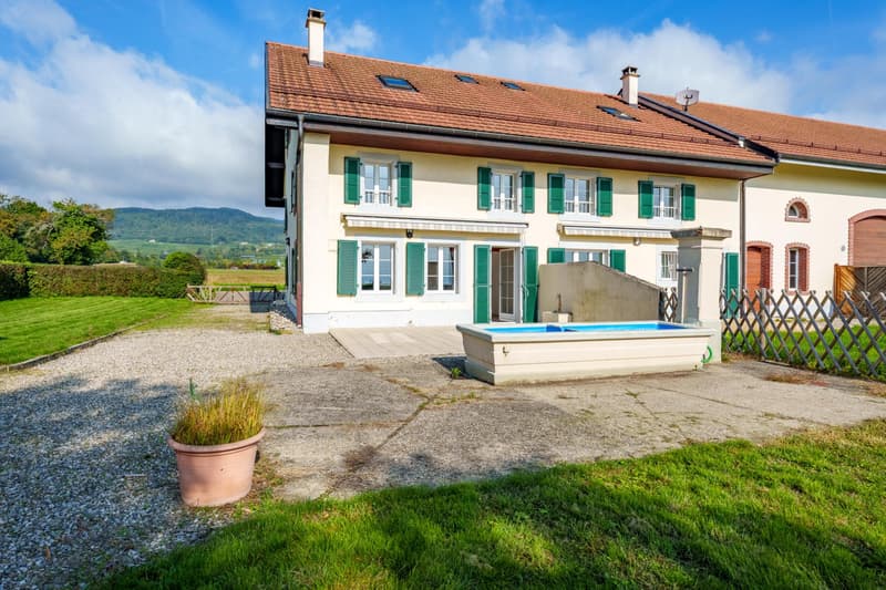 Gilly - Charmante villa mitoyenne avec un beau jardin (6)