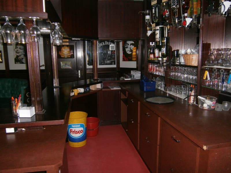 Café-Pub Victoria a Vernayaz (6)