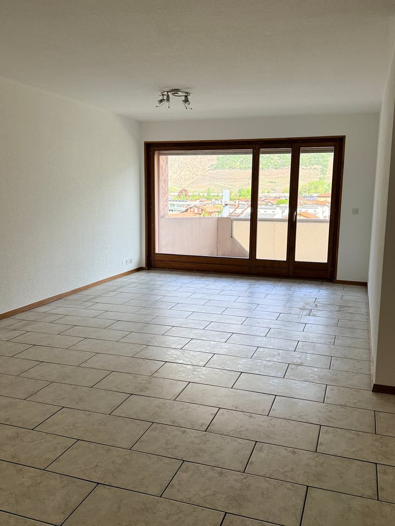 Wohnung mit 3.5 Zimmern (3)