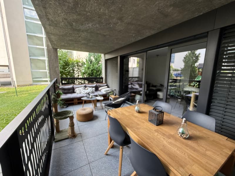Charmantes 2-Zimmer-Wohnung mit privater Balkon-Terrasse in Martigny (2)