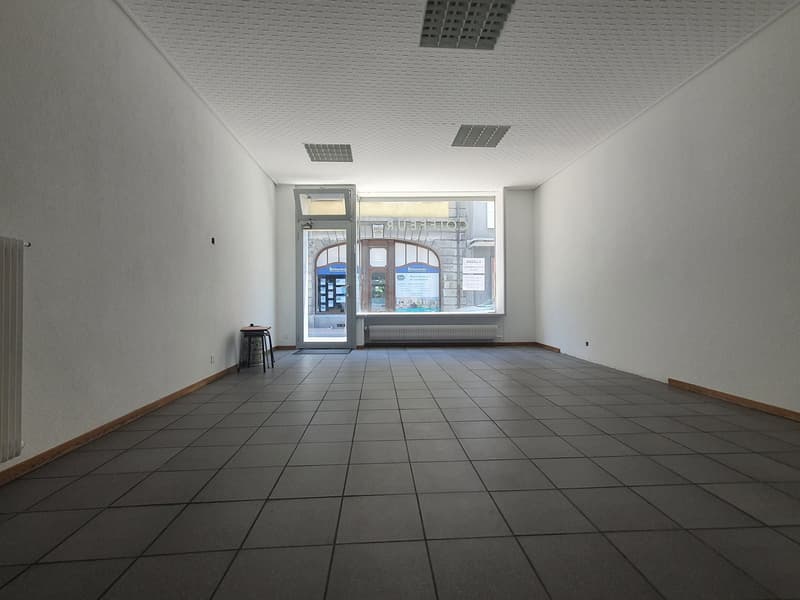 Local commercial salon de coiffure – Martigny (2)