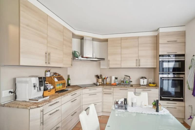 Maison jumelée de caractère à Saillon – 5 pièces, rénovée en 2024 (2)