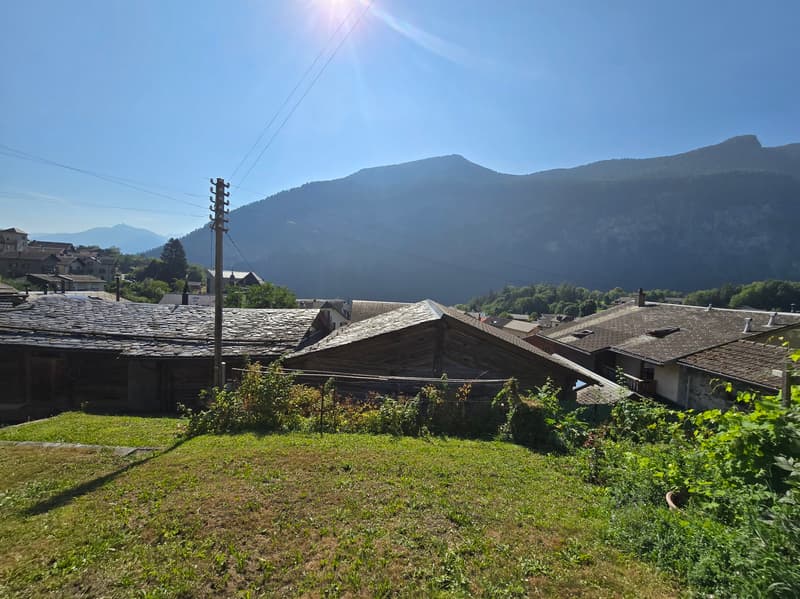 Casa, fienile, raccard, terreni - Salvan - Grande potenziale (7)