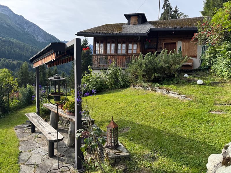 Summer Chalet and its Mazot / La Coûte (Hérémence) / EXCLUSIVITY (6)