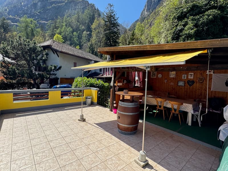House "Les Cases-cades" / St-Maurice / 2 apartments / Exclusivity (2)