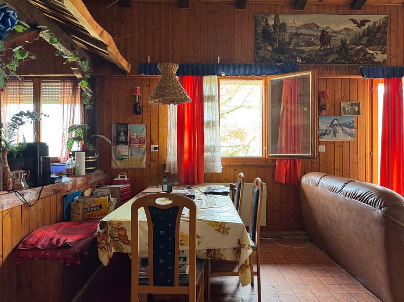 Casa / 4,5 locali / Necessita di una ristrutturazione completa / Mollens / Esclusività (3)