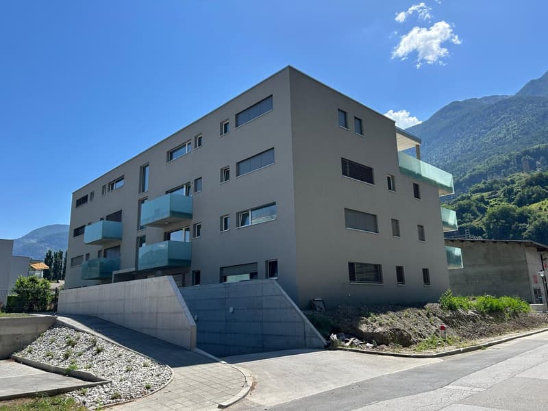 Neue Wohnung – Blick – Parkplatz in Tiefgarage (7)