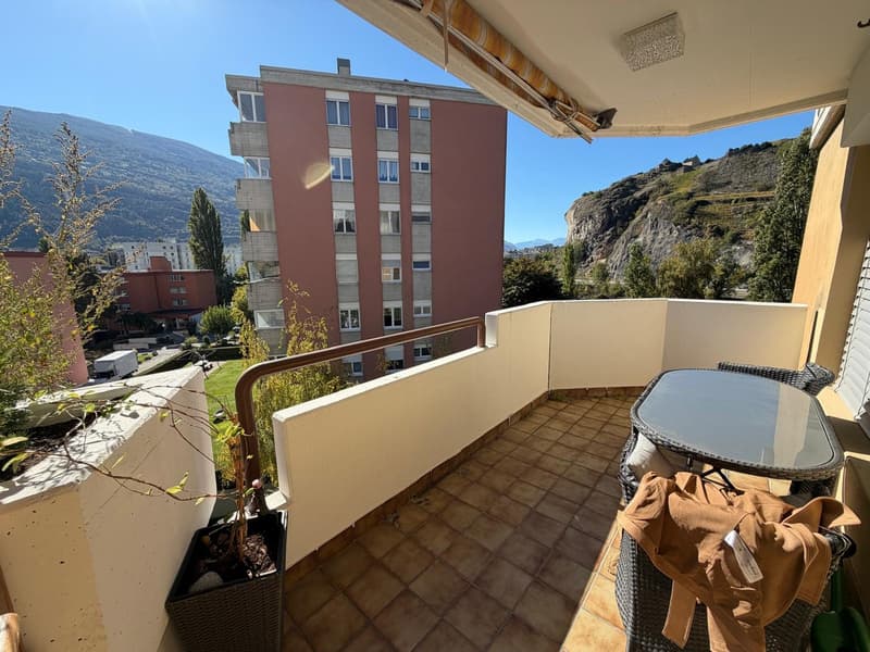 Appartement – 5ème étage – places de parc extérieures (2)