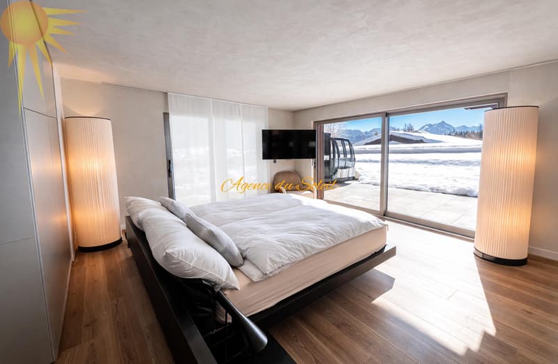 Luxueux appartement de 5.5 pièces en plein centre de la station et en bordure directe du golf ! (8)