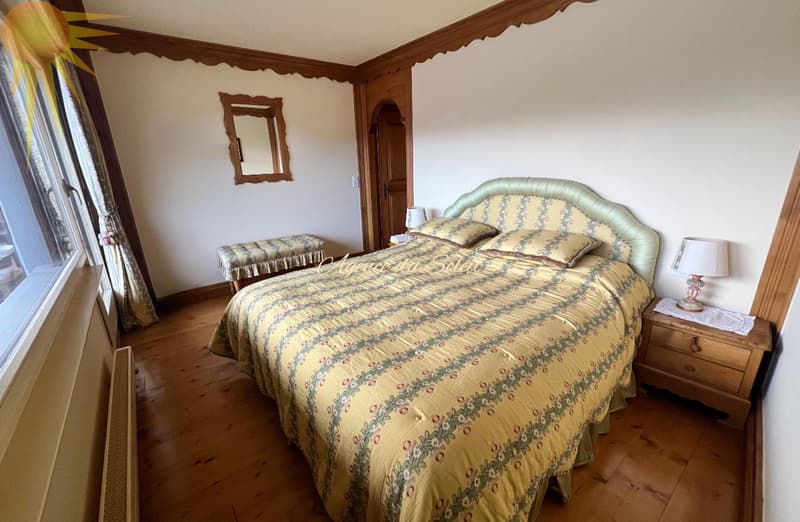 Situation idéale! Vaste appartement traversant d'angle de 5.5 pièces avec vaste terrasse sud ! (7)