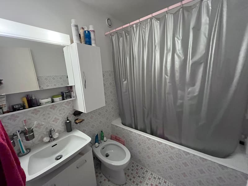 Parfait pour investisseurs ! Appartement soigné de 3.5 pièces sud au calme à Crans ! (9)