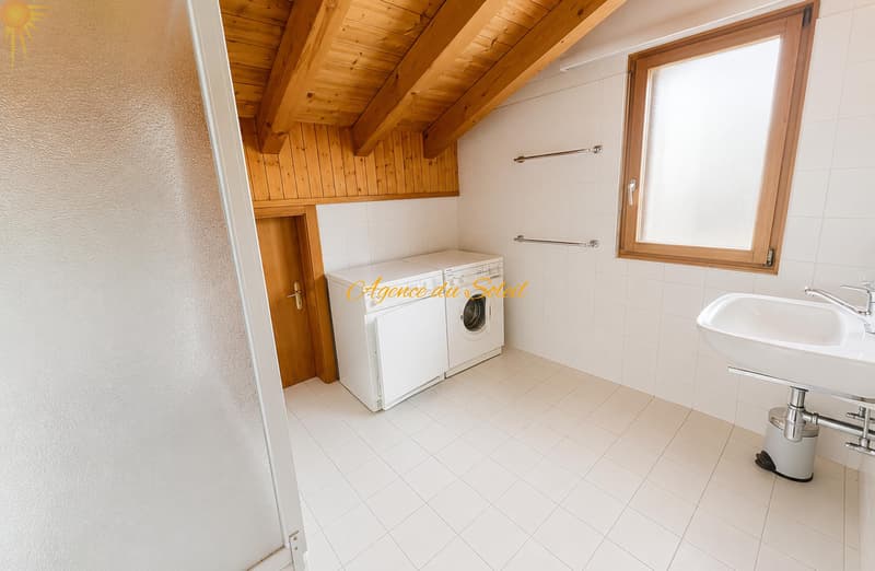 En Exclusivité ! Splendide chalet de 8.5 pièces en bordure du golf Ballesteros à Crans ! (12)