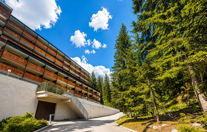 À louer (au mois) ce cosy et vaste studio au centre de Crans ! (11)