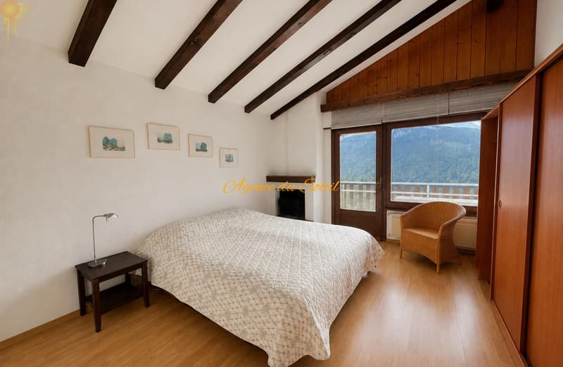 Maison à fort potentiel comprenant 2 appartements séparés, à 5 minutes en voiture de Crans-Montana ! (11)