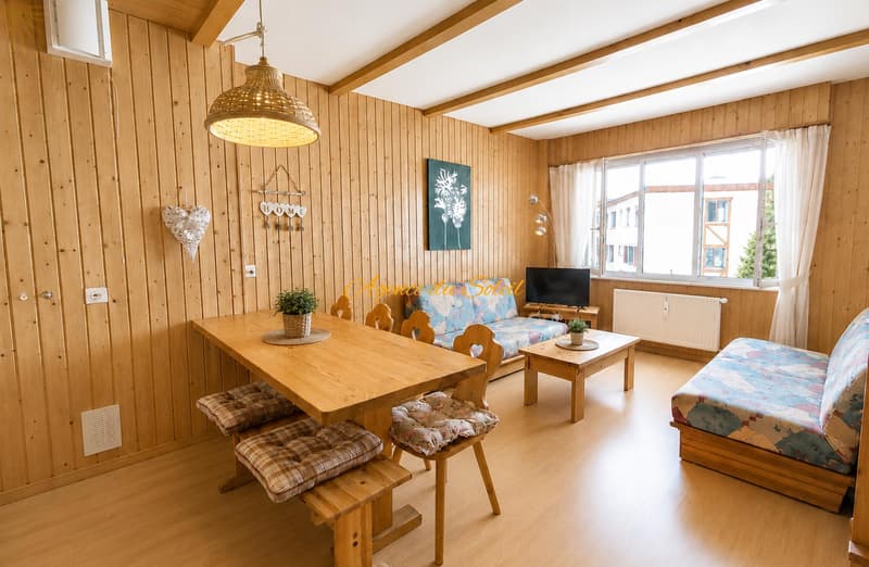À louer à la saison : Agréable appartement 2.5 pièces en plein coeur de Crans ! (1)