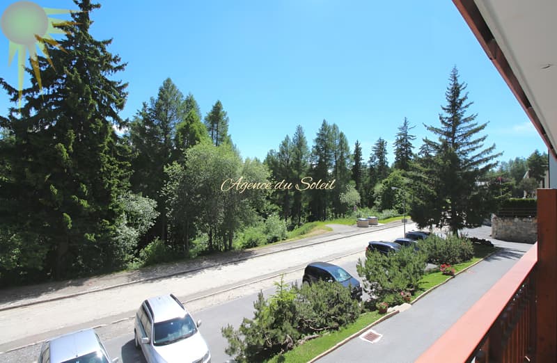 À louer à partir du 1er octobre 2026 ce vaste studio sud à proximité du centre de Crans ! (1)