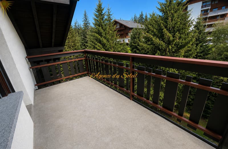 Grand studio en attique à Crans ! (8)