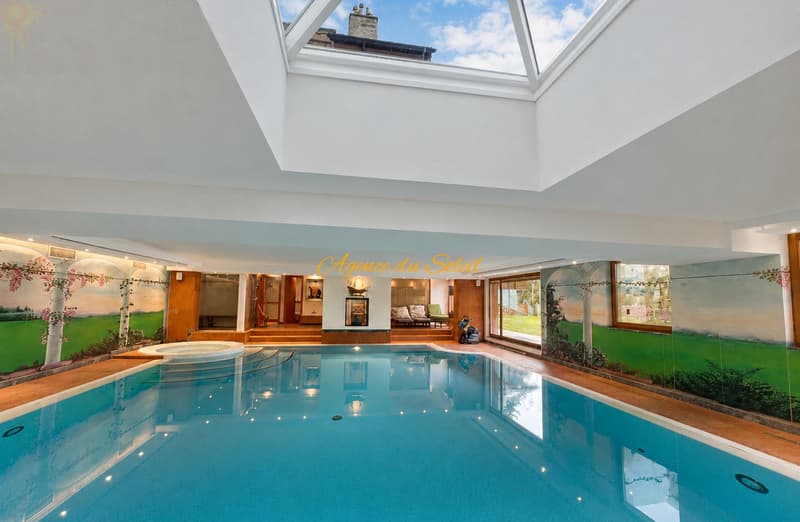 Appartement Ski-in/Ski-out de standing de 4.5 pièces avec piscine privée au coeur de Crans ! (2)
